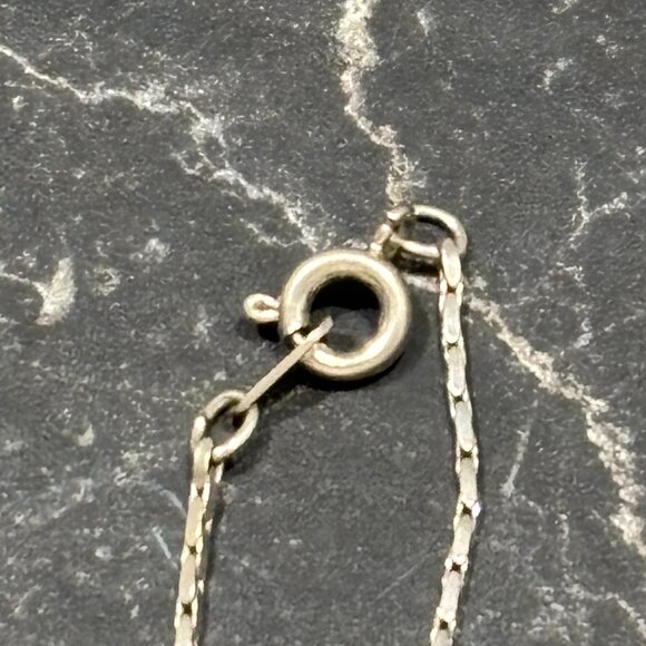 Vintage 925 Silver Cross Pendant Necklace with 17" Square Chain - Picture 8 of 10